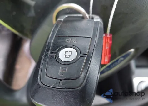 2020 Ford Escape Se z USA, uszkodzony, nr VIN 1FMCU9G61LUB28918